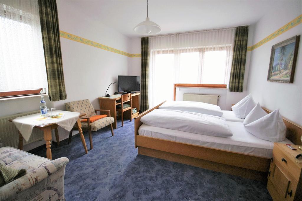 Hotel Weidenau Бад Орб Екстериор снимка