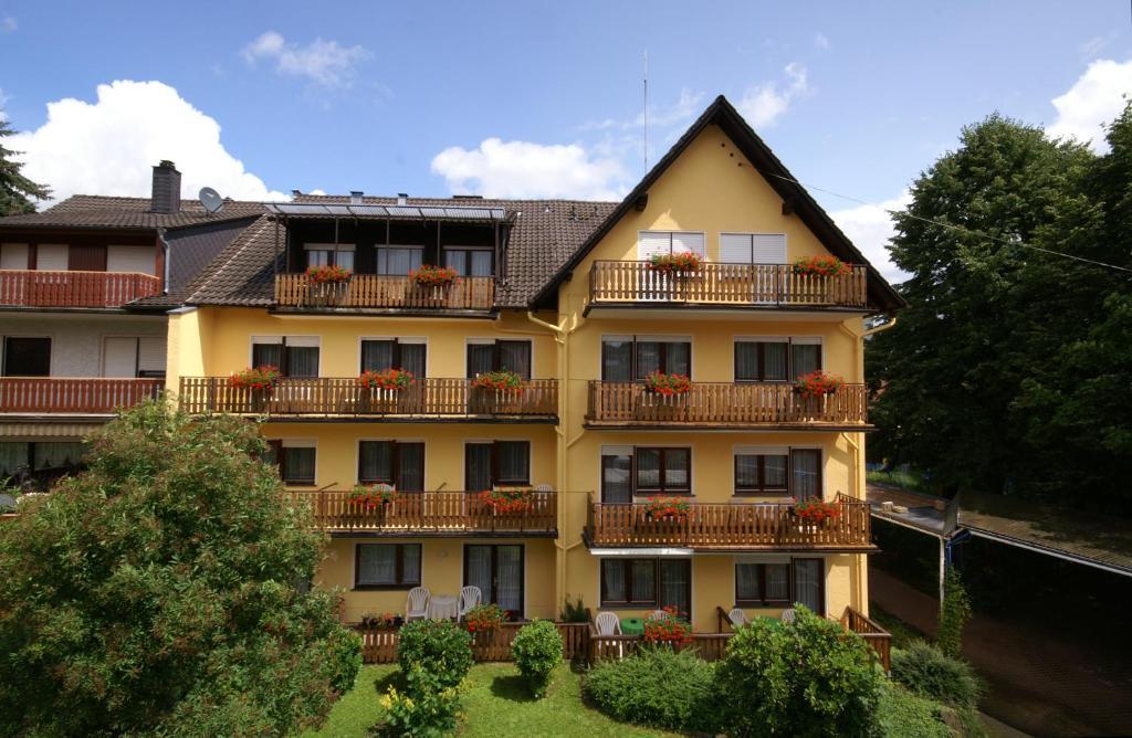 Hotel Weidenau Бад Орб Екстериор снимка